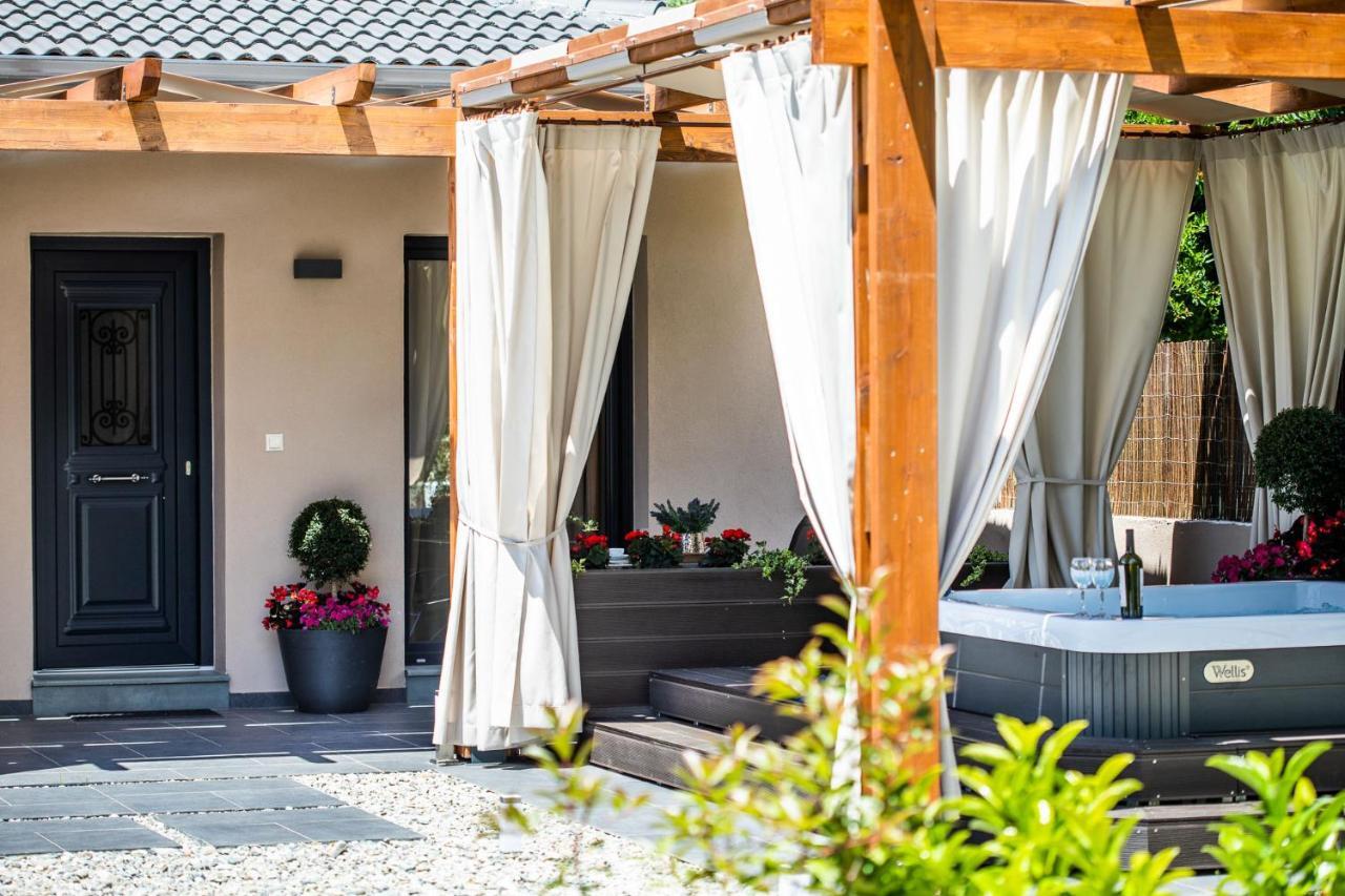 Meteora Boutique Villa A กาลัมปากา ภายนอก รูปภาพ